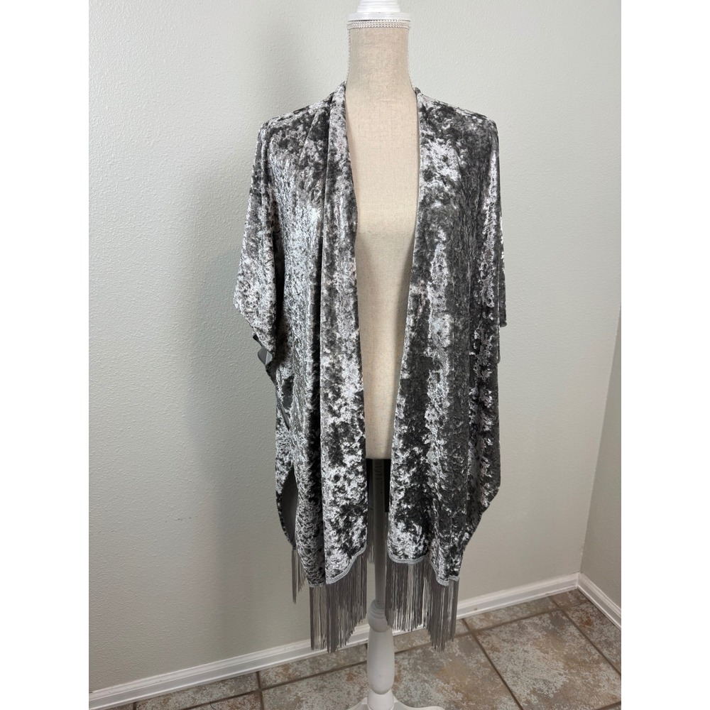 David and Young Silver Gray Crushed Velvet Fringe Kimono Wrap One Size